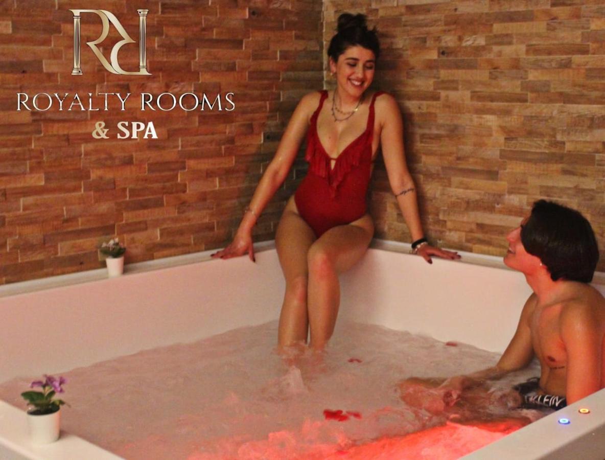 Royalty Rooms & Spa Napoli Dış mekan fotoğraf