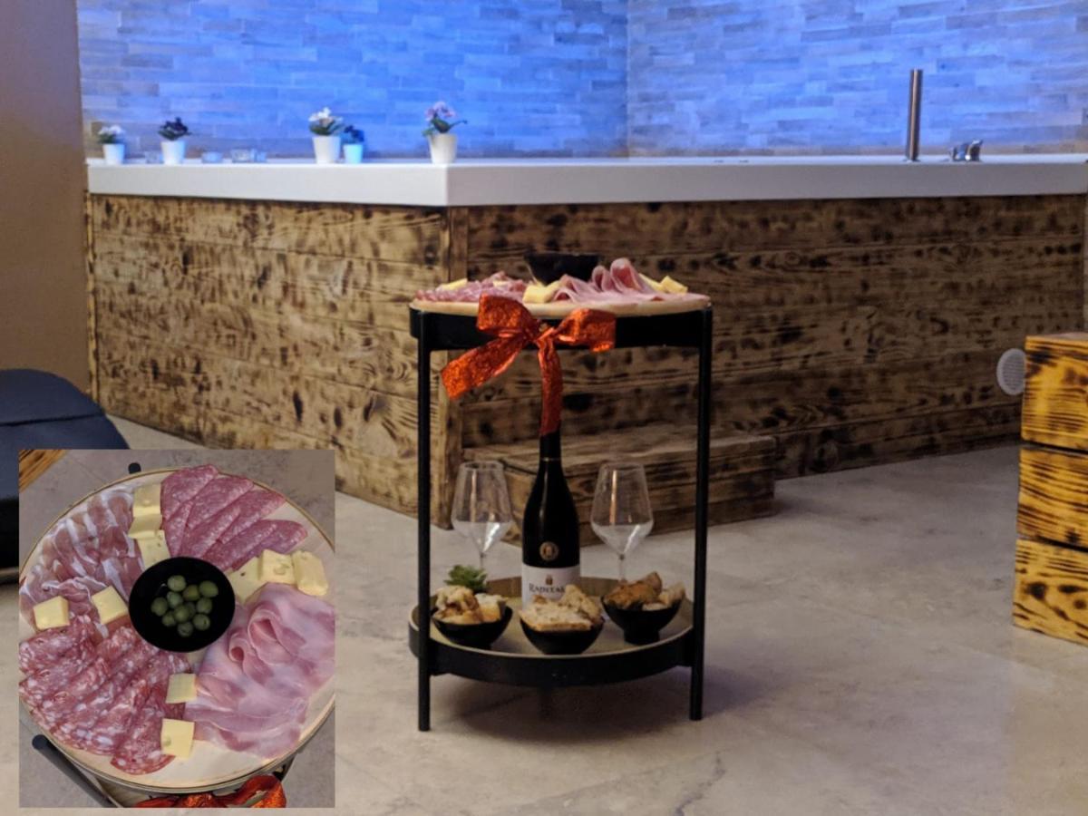 Royalty Rooms & Spa Napoli Dış mekan fotoğraf