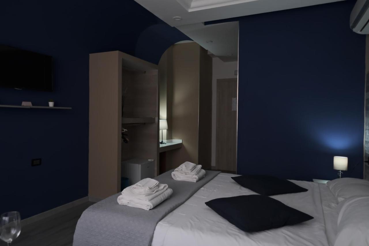 Royalty Rooms & Spa Napoli Dış mekan fotoğraf