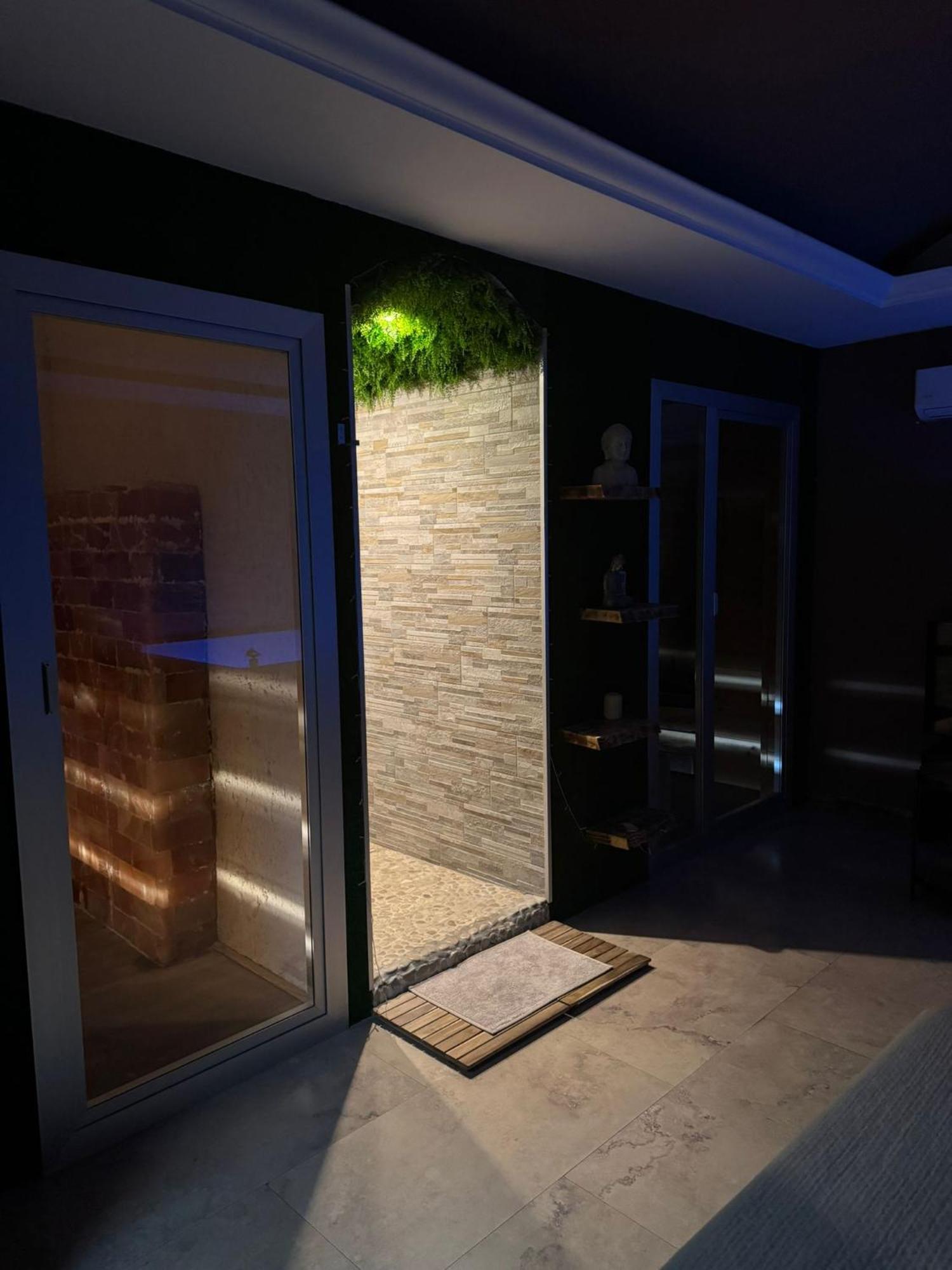 Royalty Rooms & Spa Napoli Dış mekan fotoğraf
